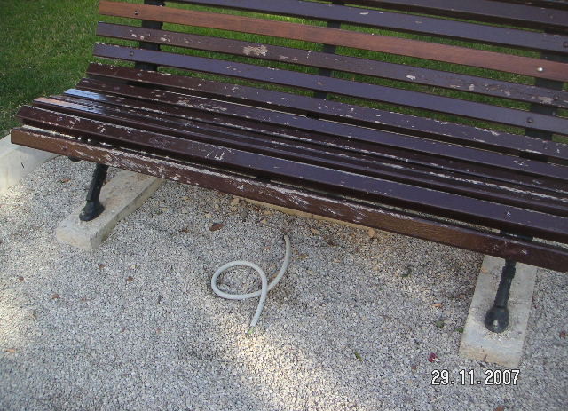 Zaostali kabel u parku Jurja Dobrile