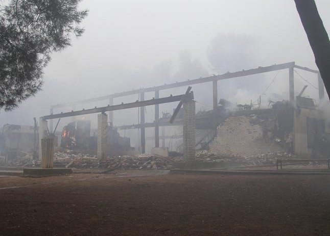 Škola Veli vrh u Puli izgorjela u nekoliko sati-FOTO GALERIJA S POŽARIŠTA