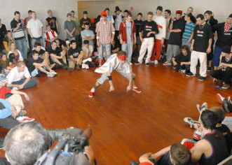 U POREČU ODRŽAN BREAKDANCE SPEKTAKL CIRCLE PRINTZ