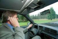 MUP najavljuje potpunu zabranu telefoniranja u vožnji