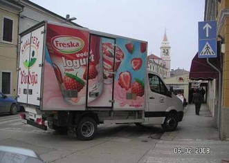 Jogurt blokirao Zagrebačku ulicu