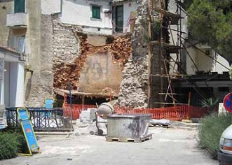 U užem centru Poreča svi građevinski radovi prekidaju se 15.6.2005. ?