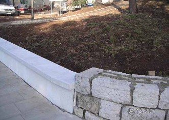 Novi izgled ogradnog zida uz La Rivu
