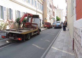 Jučer započelo kažnjavanje vozača paukom po nekim ulicama Poreča