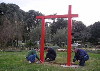 Riviera Poreč postavila skulpturu u park hotela Pical