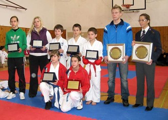 Karate: Održano 1. kolo  županijske lige u karate borbama za sve uzraste i proglašenje sportaša za 2009. godinu