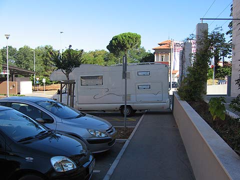 Kamperi su tu, parking "regularno"