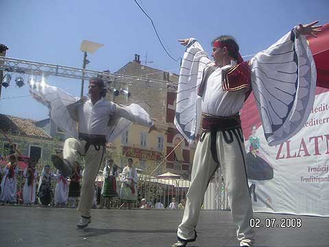 Na trgu Slobode Dan kulture Albanske manjine u Poreču