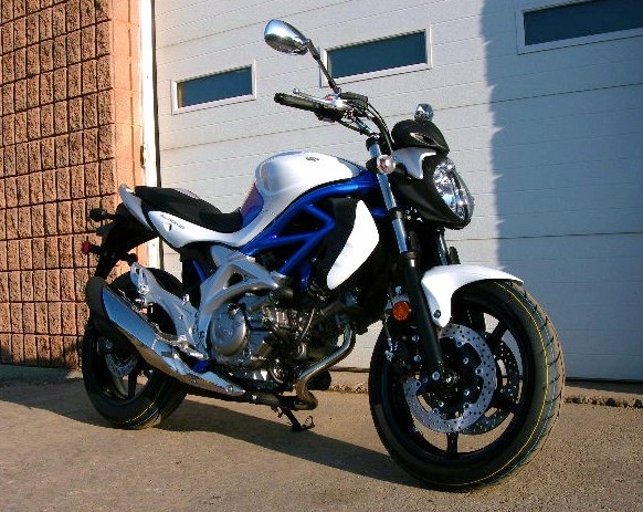 U Poreču jutros ukraden motocikl Suzuki Gladius, vlasnici mole pomoć u pronalasku