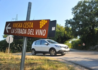 “Neka naša Istra blista”: Na vinskoj cesti konobi ni traga, ali turiste zato dočekuju tone smeća