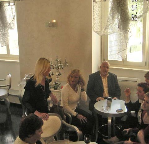 Novi caffe bar  L´insolito