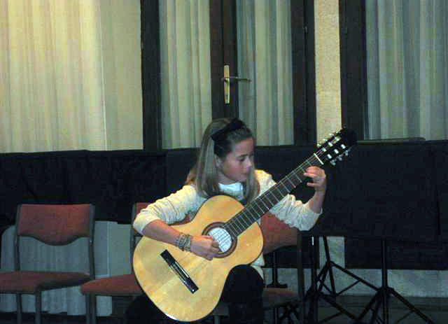 Učenici i učitelji gitare OGŠ  „Slavko Zlatić“ održali su cjelovečernji koncert u Kopru