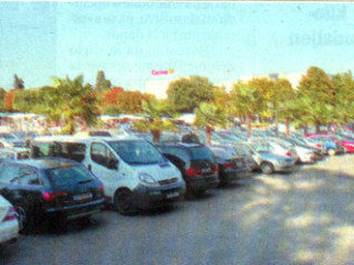 279parking-kod-suda.jpg