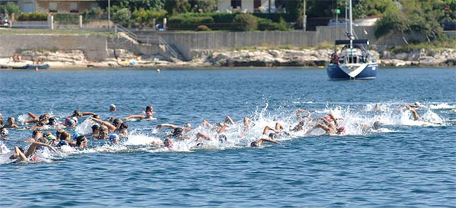 Plivački mini maraton Stoja Valsaline: Dariju Lackoviću i Anji Trišić pobjede i rekordi