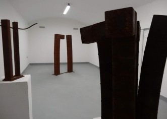 Skulpture Emila Knapića u Maloj galeriji