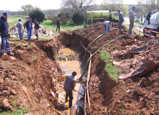 Oštećenje glavnog magistralnog kolektora otpadnih voda u uvali Molindrio