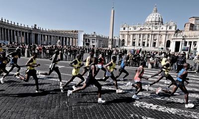 Čak 17 Istrana na utrci kroz Rim