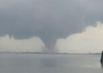 Tornado prohujao pokraj Venecije: rušio drveće, ništavao usjeve i trgao štandove na tržnici