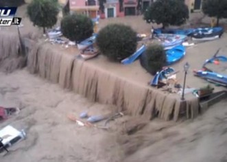 Nezapamćeno nevrijeme u Italiji: 9 poginulih, bujice vode i blata prekrile Liguriju i Toskanu
