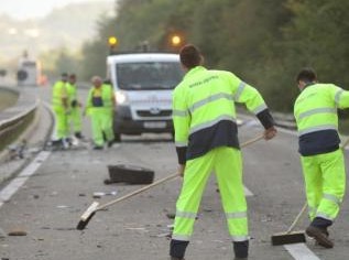 U pola sata tri nesreće zbog ulja na cesti