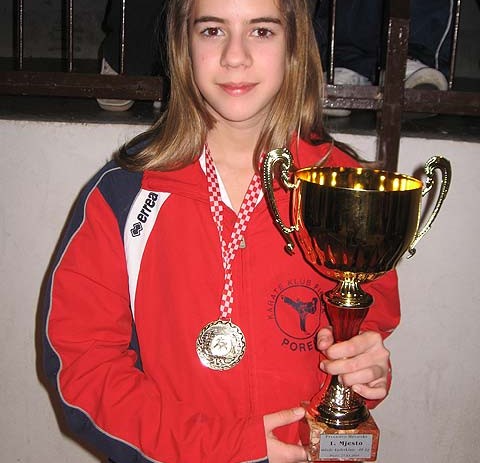 Karate klub Finida: Paula Turković kadetska prvakinja Hrvatske