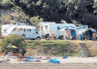 Poslodavci žele apartmane medu šatorima