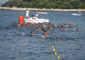 Jugo je jugo, a plivati se mora – "Porečki delfin" – priča br. 2