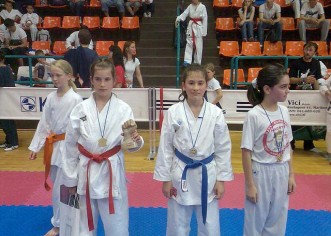 Karate klub Finida sa zlatom iz Postojne