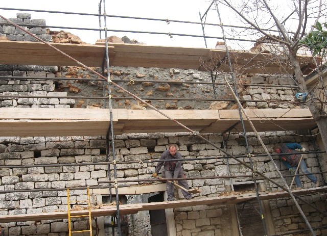 Sveti Lovreč: Obnova starogradskih zidina