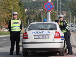 Policajci nas kažnjavaju, a mi zaista nemamo gdje parkirati (u Zagrebu!)