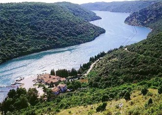 Riviera Poreč dobila koncesiju za uzgoj školjki u Limskom zaljevu