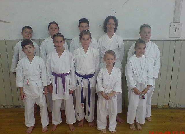 Karate: polaganje za pojaseve u "Finidi"