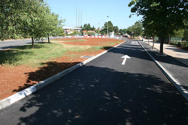 Zvršeni radovi na izradi autobusnog okretišta na parkiralištu kod Osnovne škole Poreč