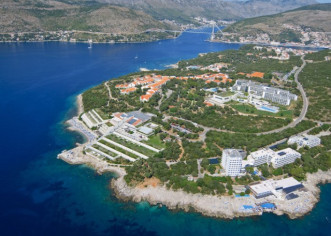 Pripajanjem društva Dubrovnik-Babin kuk d.d. tvrtki Riviera Adria d.d. najveća turistička kompanija u Hrvatskoj poslovat će od Istre do Dubrovnika