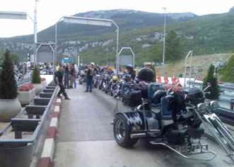 Bikeri blokirali tunel Učka, plaćaju cestarinu u lipama!