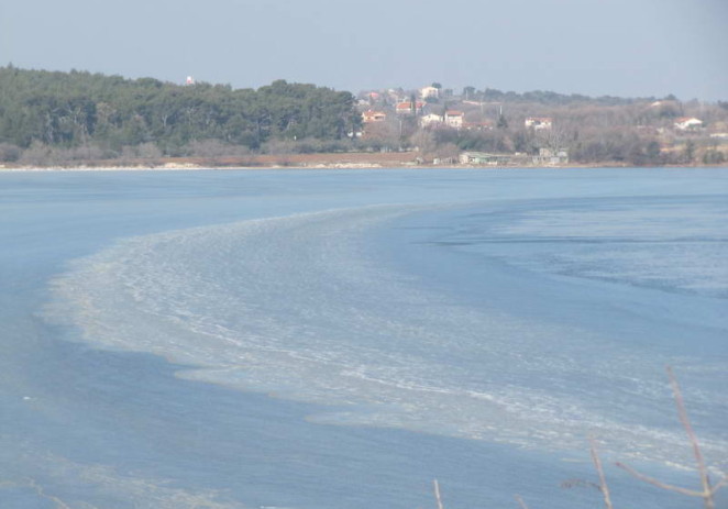 U Puli zaledilo more: polarna hladnoća do sredine veljače