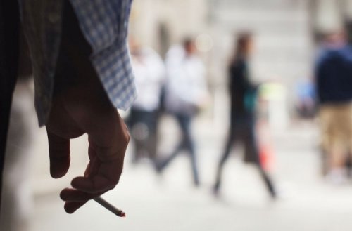 U četvrtak se uredbom ukida zabrana pušenja