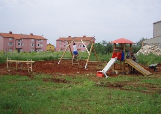 Igrala za djecu u Žbandaju, Radošima i Muntižani