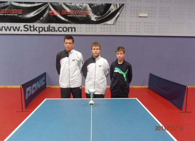 Stolni tenis: Juniori Nove Vasi i mlađi kadeti Poreča Viceprvaci županije, Vrsaranke treće