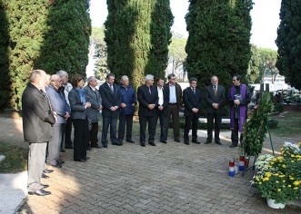 Izaslanstvo Grada Poreča položilo vijence na gradskom groblju