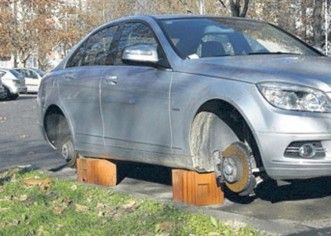 Červar-Porat: Slovencu skinuo sva četiri kotača, BMW postavio na cigle