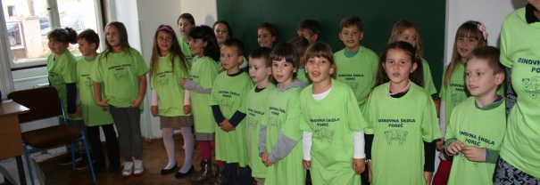 Gradonačelnik darovao didaktička pomagala učenicima područne škole u Žbandaju