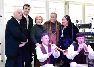 Nastup istarskih proizvođača kontroliranih autohtonih i ekoloških proizvoda u «Adventskoj kući» na Trgu bana Josipa Jelačića u Zagrebu 27. i 28. studenog 2013.
