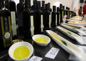 Tekuće zeleno zlato Istre: Najbolje ulje Nina Činića