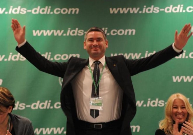 Miletić novi predsjednik IDS-a, Jakovčić počasni