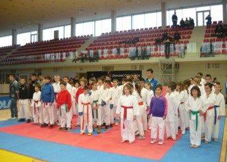 Karatisti Finide osvojili 18 medalja na Županijskom prvenstvu  u borbama