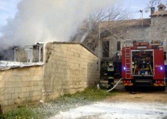 Radoši: Iskrenje bušilice izazvalo požar u garaži