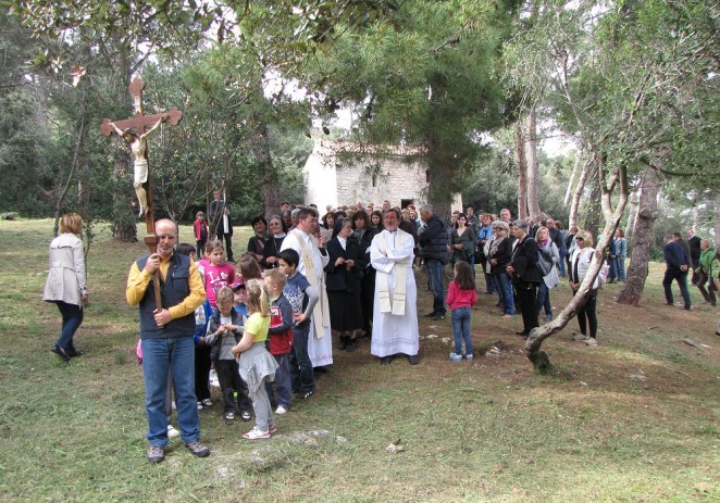 U Vrsaru održano hodočašće brodicama na otok sv. Jurja