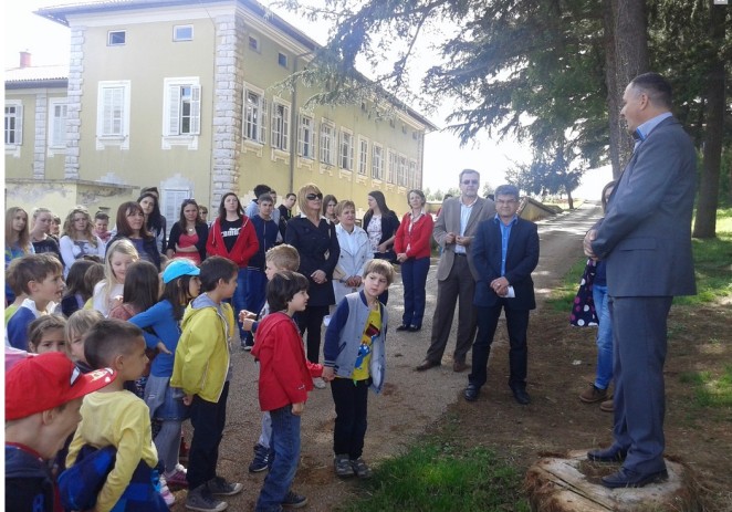 Gradonačelnik otvorio poučnu stazu u šumi sv.Marko u Poreču