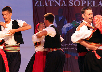 Ovogodišnja Zlatna sopela ‘nosi’ jaki folklorni program